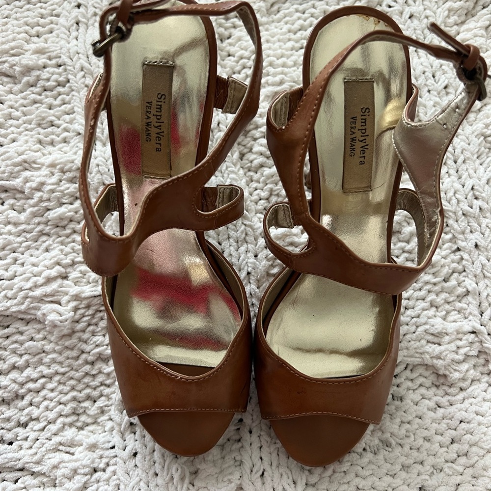 Simply Vera Vera Wang Tan Strappy Heels